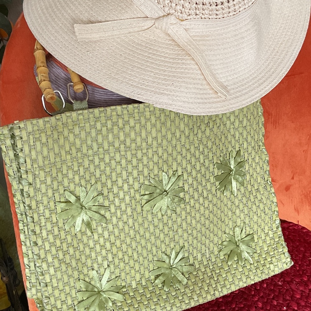 Easter Green Woven Handbag with Bamboo Handles Totes